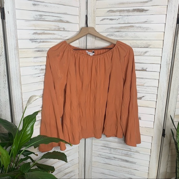ELIZABETH AND JANMES Women's Boho Bell Sleeve Blouse Nutmeg Orange Small - Picture 4 of 11